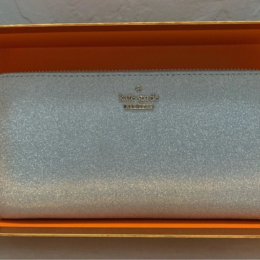 Kate Spade - Picture 3 of 7